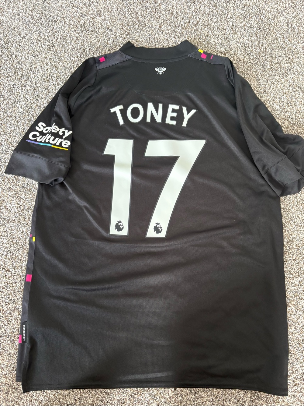 Umbro brentford FC Ivan Toney Jersey Sz XL